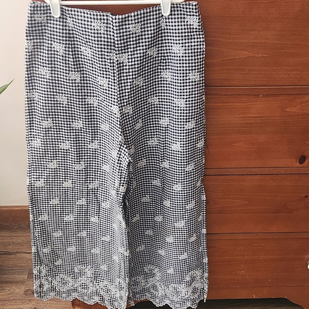 Forever 21 Black and White Gingham Pants